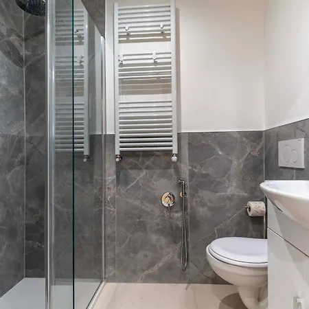 Rialto Charm Boutique Hotel *